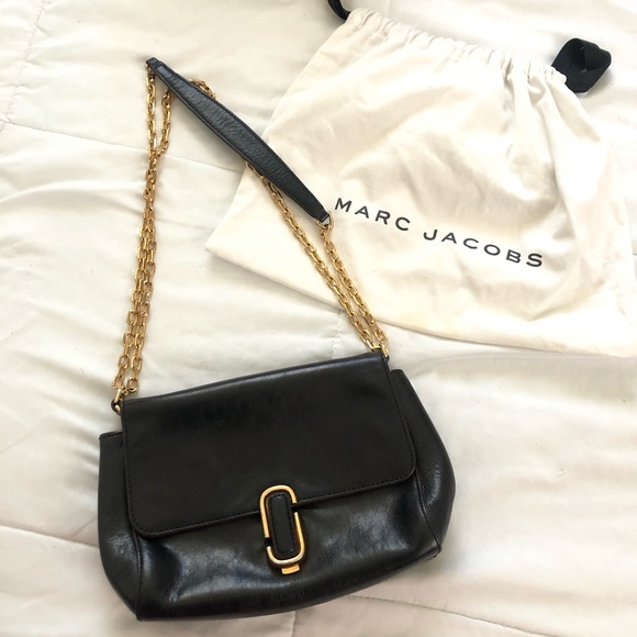 Marc Jacobs Handbags - Marc Jacobs Leather Bag